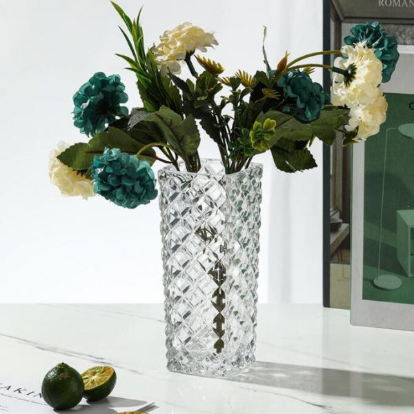 clear glass vase